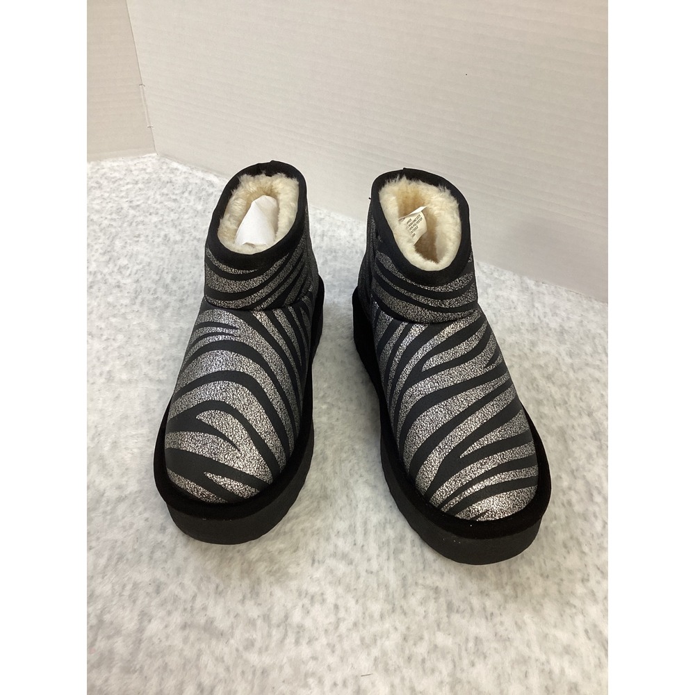 COMFY Silver Zebra Print‎ Metallic Leather Platform Ankle Boots 7M